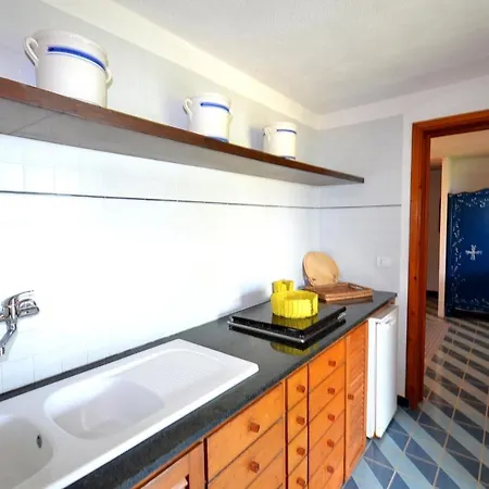 Castro Marina Sleeps 14 Pool *
