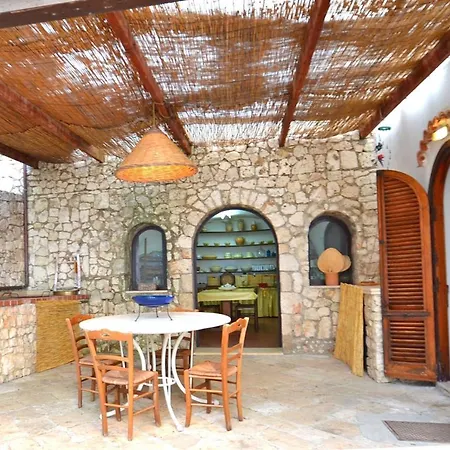 Castro Marina Sleeps 14 Pool * Castro (Lecce)